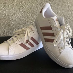 Adidas Grand Court 2.0 Tennis Shoe